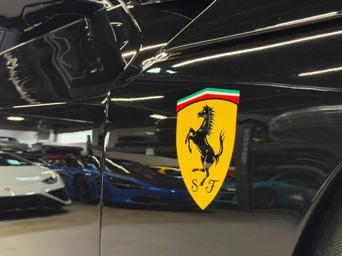 Used 2024 Ferrari Purosangue image 17