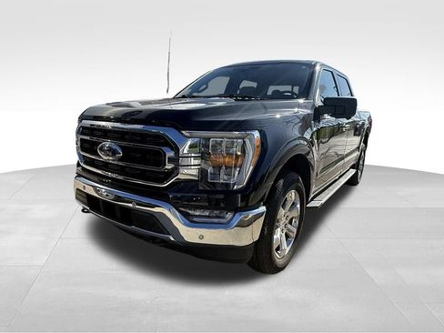 Used 2022 Ford F150 XLT w/ Equipment Group 302A High AWD/4WD image 7