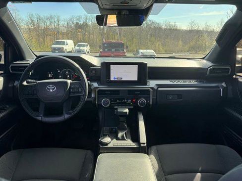 Certified 2025 Toyota Tacoma SR5 image 12