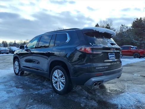 Used 2024 GMC Acadia Elevation image 5