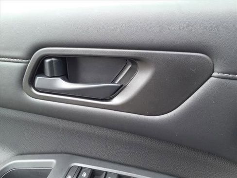 New 2025 Nissan Pathfinder S image 20