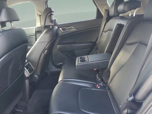 Used 2023 Kia Sportage EX image 10