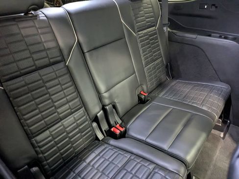 Used 2023 Cadillac Escalade Sport Platinum w/ LPO, ONYX Package AWD/4WD image 28