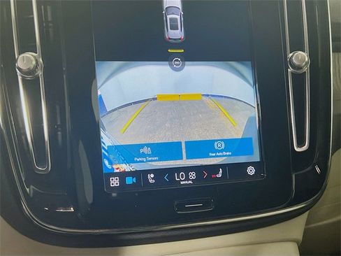 Used 2023 Volvo XC40 B5 Plus w/ Driver Assist Package image 14