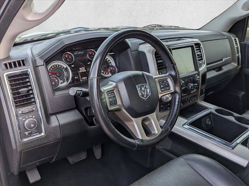Used 2014 RAM 1500 Laramie w/ Convenience Group AWD/4WD image 8