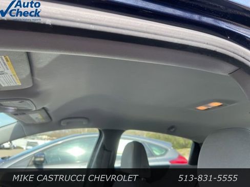 Used 2017 Chevrolet Malibu LT image 10