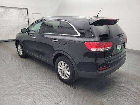 Used 2017 Kia Sorento AWD image 5