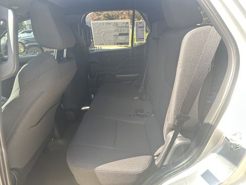 New 2026 Toyota 4Runner SR5 AWD/4WD image 14