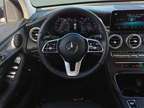 Certified 2022 Mercedes-Benz GLC 300 image 11