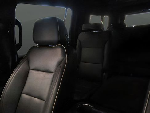 Used 2022 GMC Yukon XL SLT AWD/4WD image 29