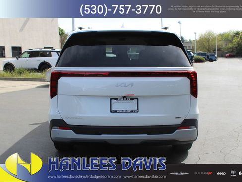 New 2026 Kia Carnival EX image 8