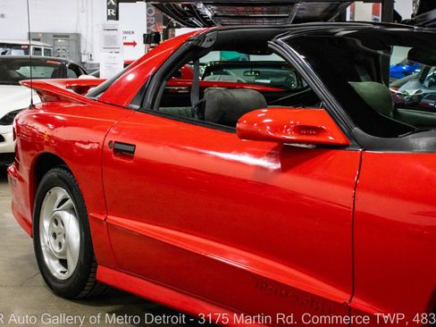 Used 1993 Pontiac Firebird Trans Am image 25
