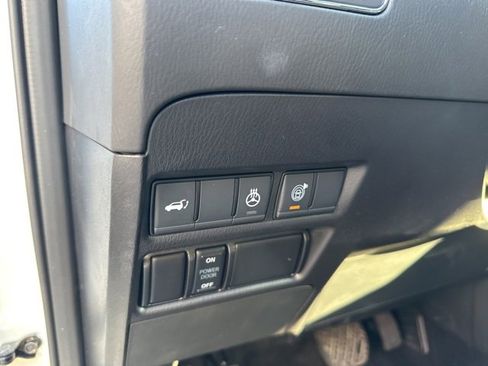 Certified 2024 Nissan Armada Platinum w/ Captain's Chairs Package image 29