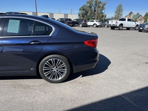 Used 2017 BMW 540i w/ Premium Package image 7