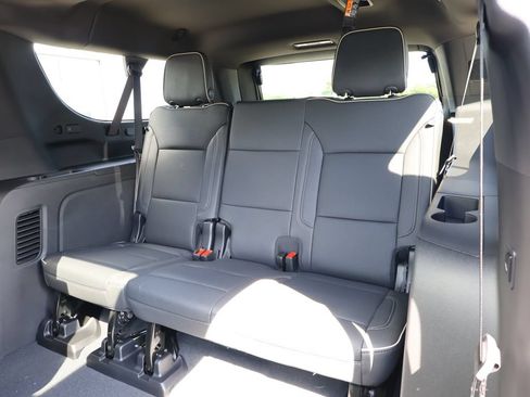 New 2026 Chevrolet Suburban Premier AWD/4WD image 31