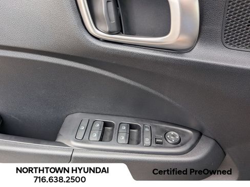 Used 2026 Hyundai Venue SEL FWD image 22
