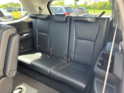 Certified 2024 Toyota Grand Highlander AWD image 19