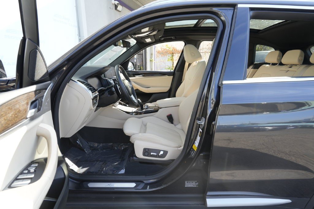 Used 2021 BMW X3 xDrive30i w/ Premium Package AWD/4WD image 17