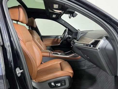 Certified 2023 BMW X7 xDrive40i w/ M Sport Package image 23