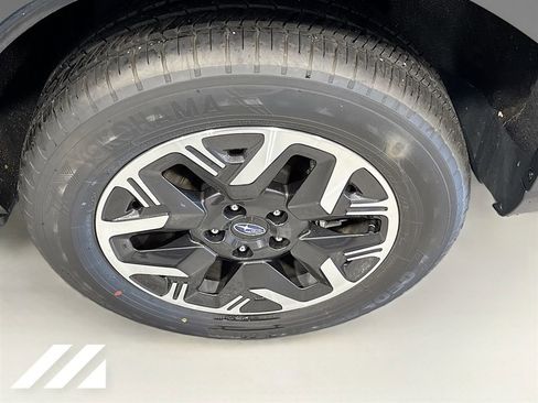 Used 2026 Subaru Forester Premium AWD/4WD image 32