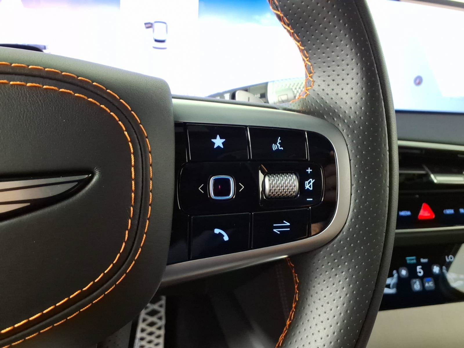 Certified 2026 Genesis GV70 3.5T Sport Advanced AWD/4WD image 23