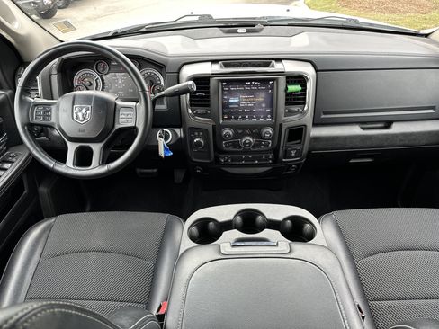 Used 2018 RAM 2500 Big Horn w/ Sport Appearance Group image 22