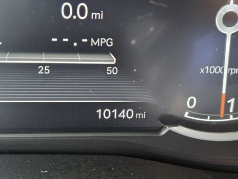 Used 2023 Genesis G70 2.0T RWD image 26