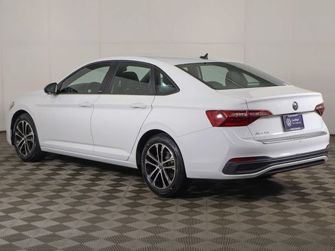 Used 2023 Volkswagen Jetta Sport FWD image 7