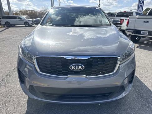 Used 2020 Kia Sorento LX image 2