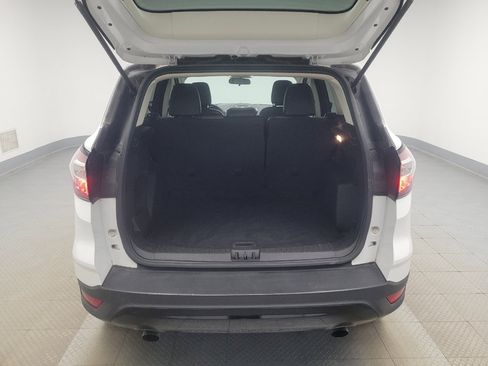 Used 2018 Ford Escape SE w/ SE Sport Appearance Package FWD image 29