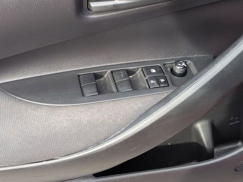 Used 2022 Toyota Corolla LE image 14