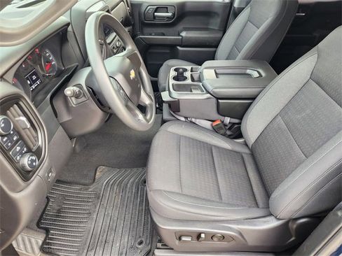 Used 2023 Chevrolet Silverado 1500 Custom image 13