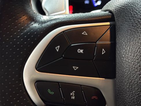 Used 2018 Jeep Grand Cherokee SRT AWD/4WD image 25