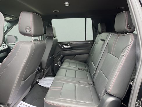 Used 2023 Chevrolet Suburban RST w/ Sport Performance Package AWD/4WD image 16