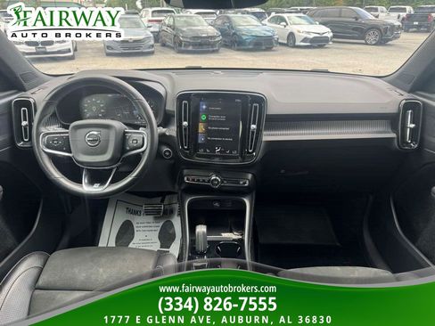 Used 2020 Volvo XC40 T5 R-Design AWD/4WD image 14