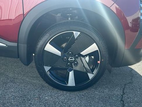 New 2026 Nissan Kicks SR image 11