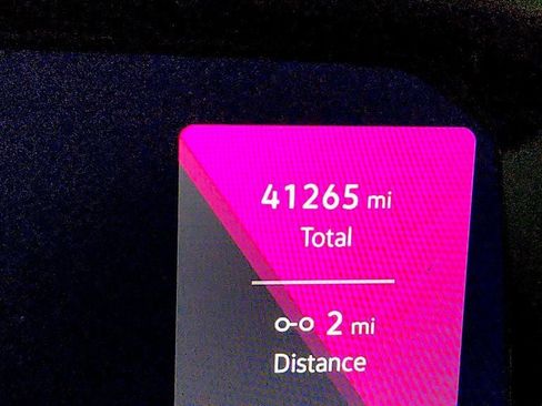 Used 2024 Volkswagen Atlas SEL Premium R-Line image 16