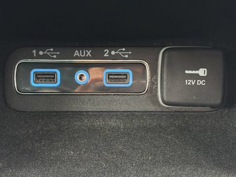 Used 2018 Jeep Grand Cherokee Altitude AWD/4WD image 53