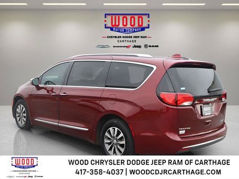 Used 2020 Chrysler Pacifica Limited w/ Advanced Safetytec Group FWD image 5