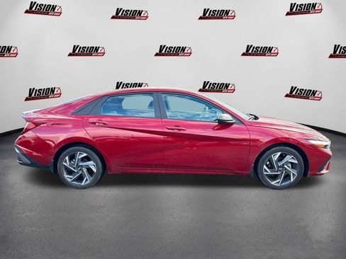 Certified 2025 Hyundai Elantra Sport image 4