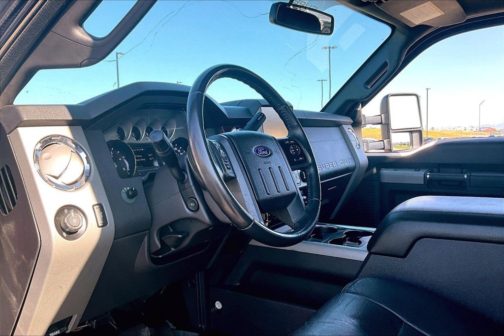 Used 2016 Ford F350 Lariat w/ Lariat Ultimate Package AWD/4WD image 13