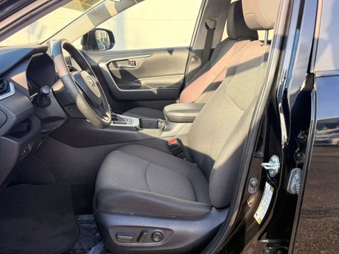 Used 2024 Toyota RAV4 XLE FWD image 12