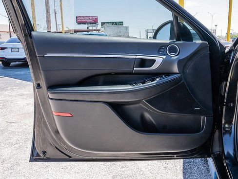 Used 2021 Hyundai Sonata Limited image 10