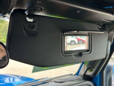 Used 2024 Jeep Wrangler Unlimited AWD/4WD image 30