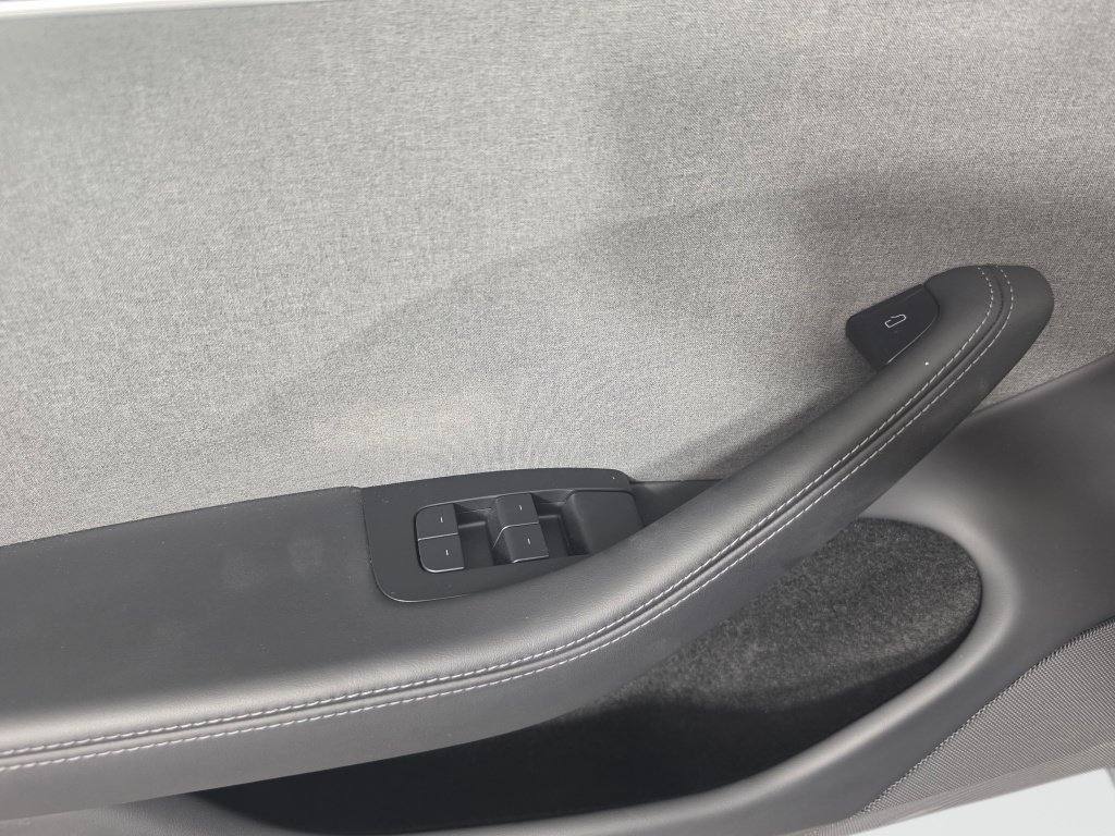 Used 2025 Tesla Model 3 Long Range RWD image 20