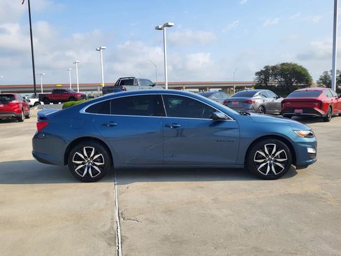 Used 2025 Chevrolet Malibu RS FWD image 6