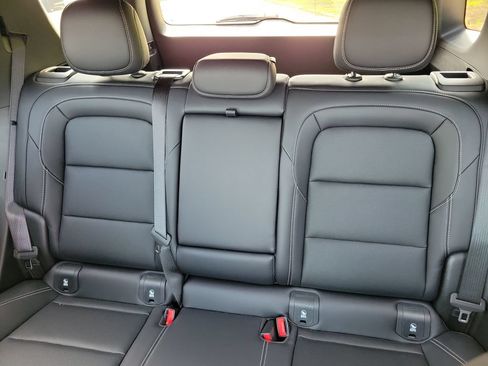 Used 2026 GMC Terrain Elevation w/ Elevation Premium Package FWD image 13