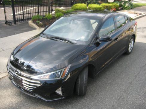 Used 2020 Hyundai Elantra SEL FWD image 24