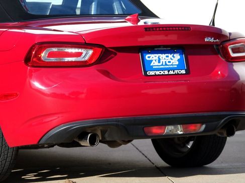 Used 2018 FIAT 124 Spider Lusso w/ Navigation & Sound Group image 28
