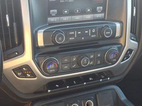 Used 2014 GMC Sierra 1500 SLT w/ SLT Crew Cab Value Package AWD/4WD image 14